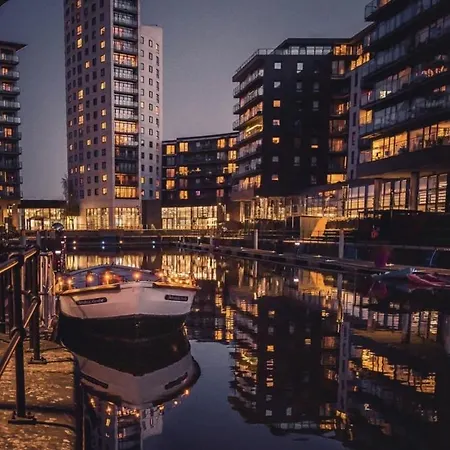 Apartamento Deluxe - Beautiful River View, Balcony &free Secure Parking